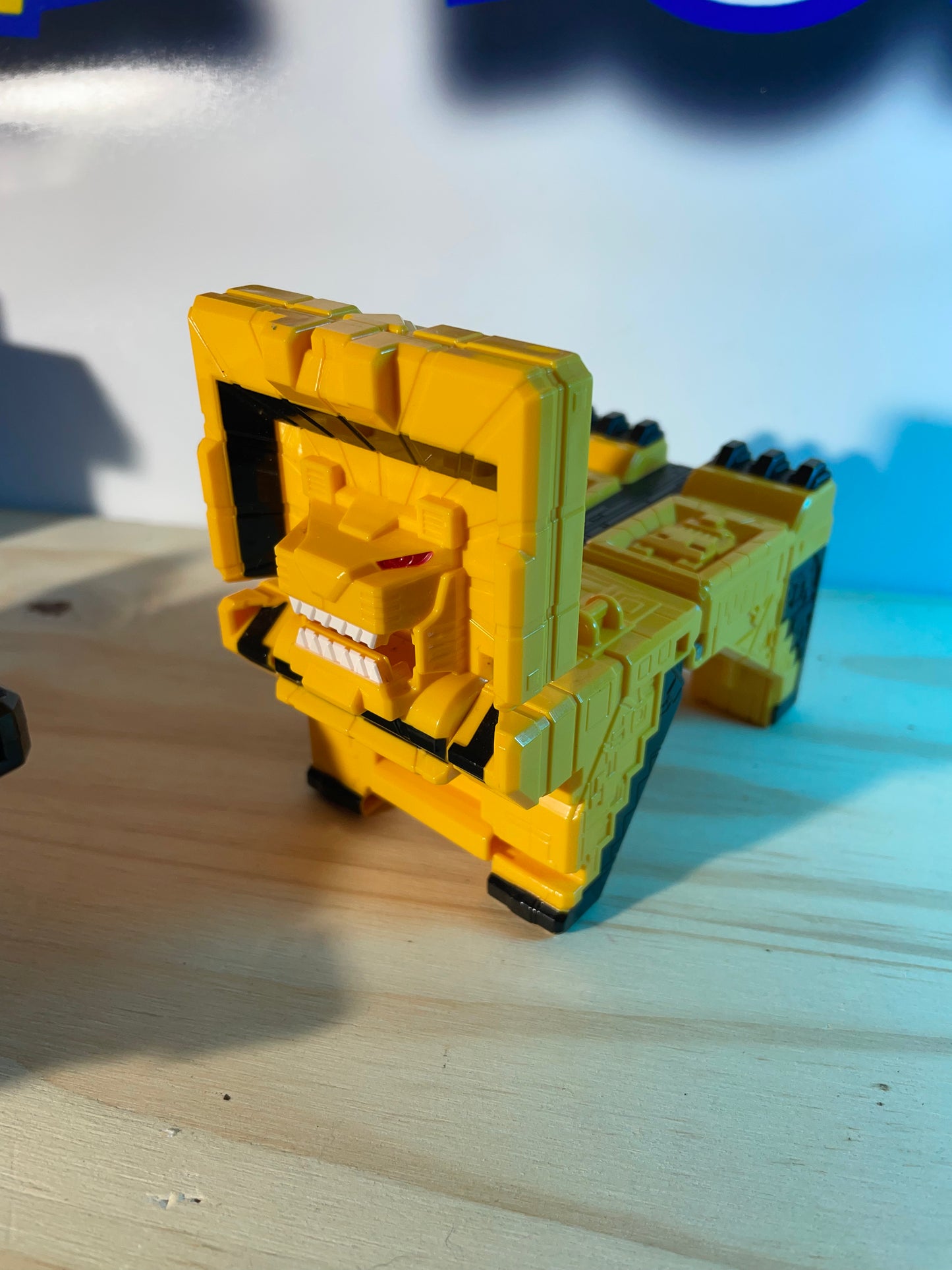 DX ZYUOH KING Douboutsou Sentai Zyuohger - Cube Animal Mecha - Power Rangers