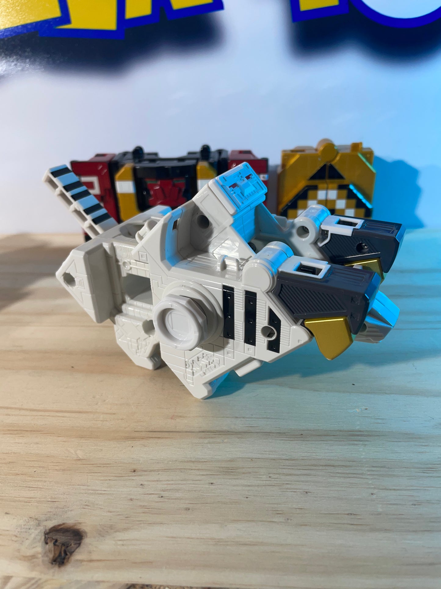 DX WILD KING - Doubutsu Sentai Zyuohger Cube Animal Mecha - MEGAZORD - Power Rangers