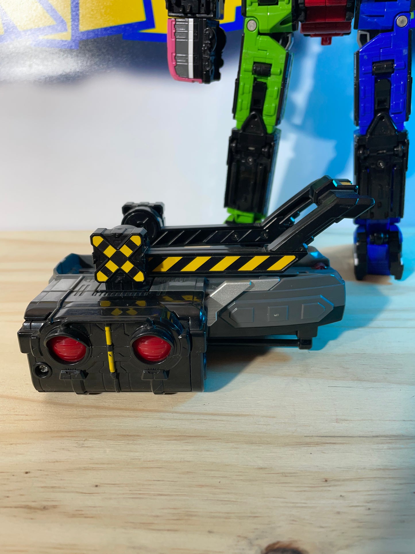 ToQger DX ToQ-Oh RESSHA TRAIN MEGAZORD + CHANGER - Power Rangers