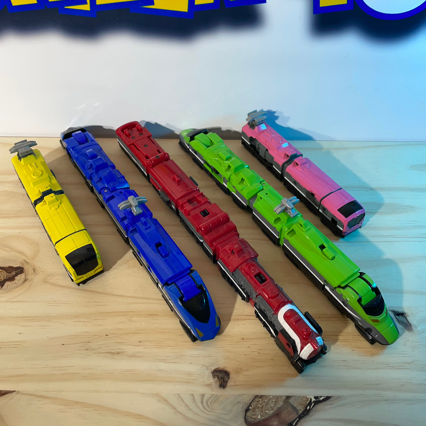 ToQger DX ToQ-Oh RESSHA TRAIN MEGAZORD + CHANGER - Power Rangers