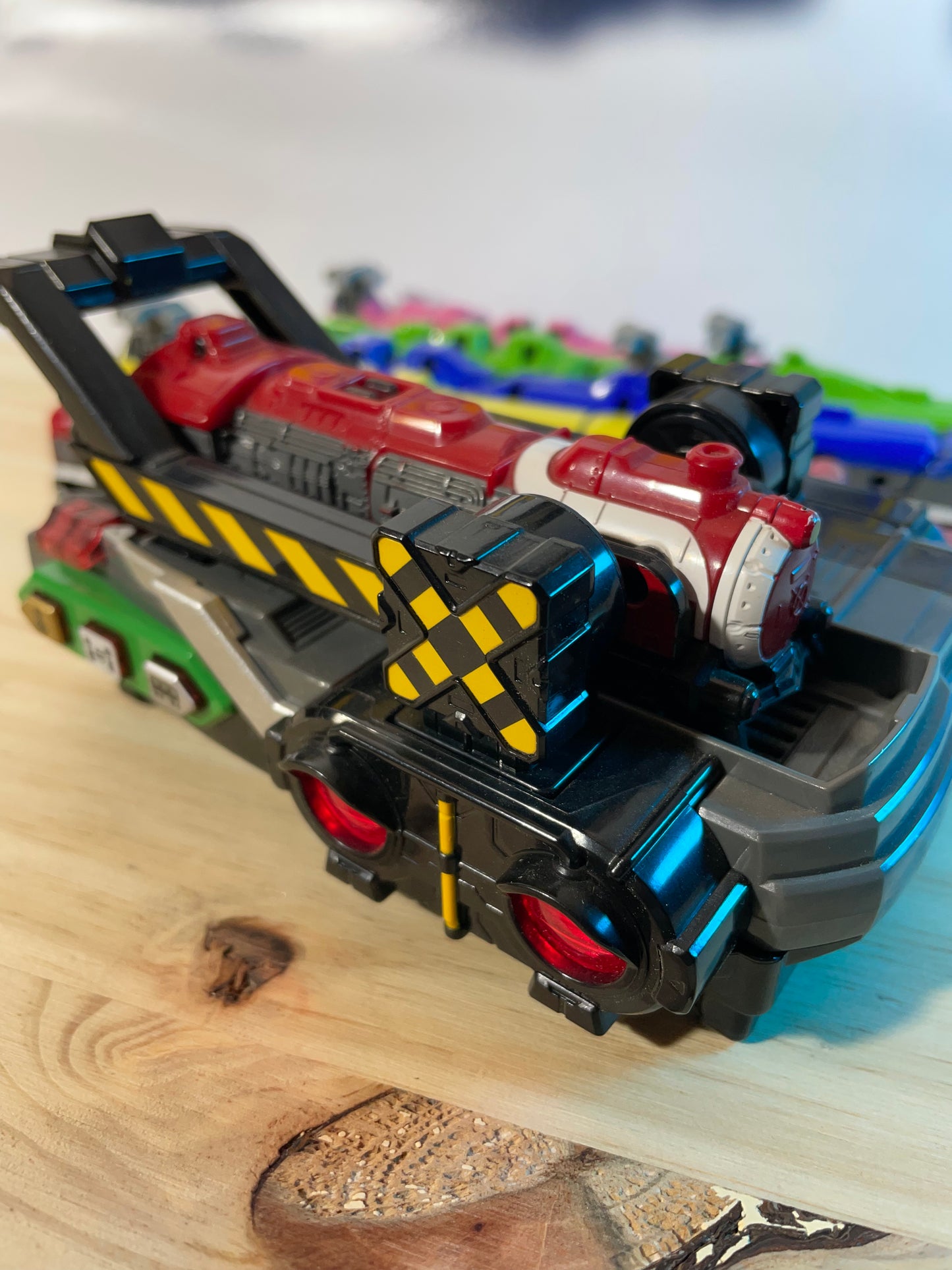 ToQger DX ToQ-Oh RESSHA TRAIN MEGAZORD + CHANGER - Power Rangers