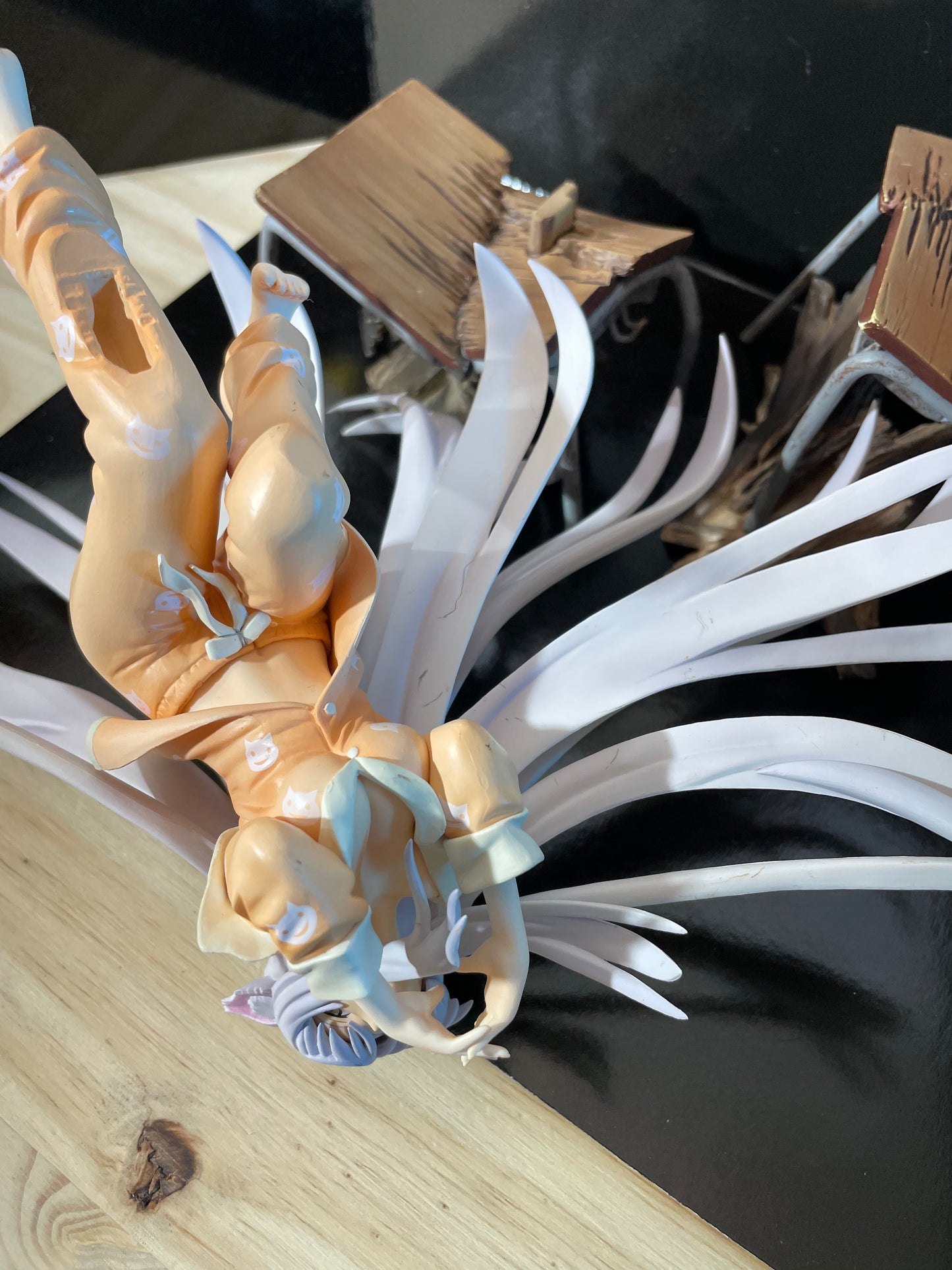 BAKEMONOGATARI BLACK HANEKAWA - Pre-painted Figure - 1/8 scale - KOTOBUKIYA
