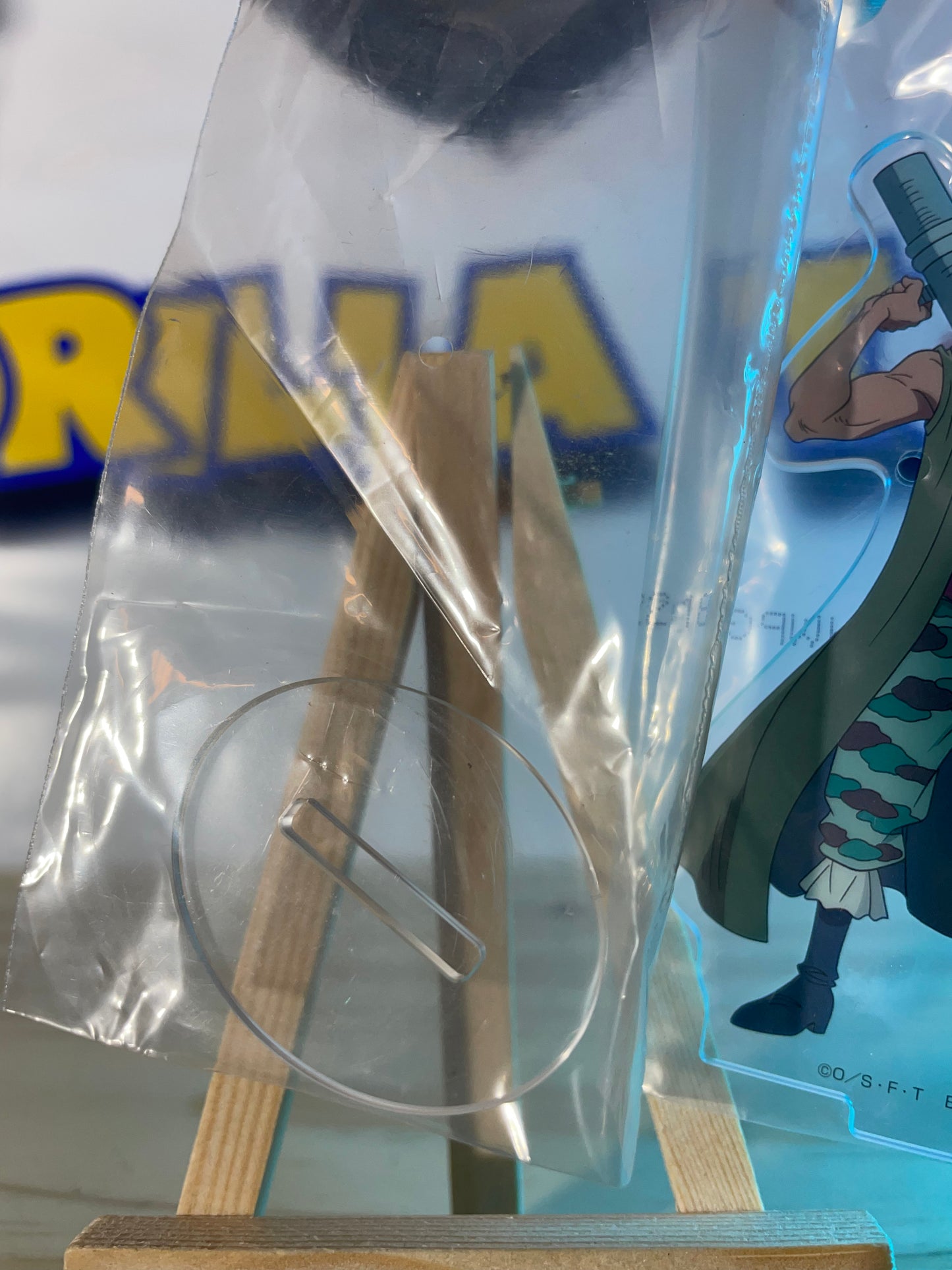 CURIEL - Stand Acrylic - One Piece