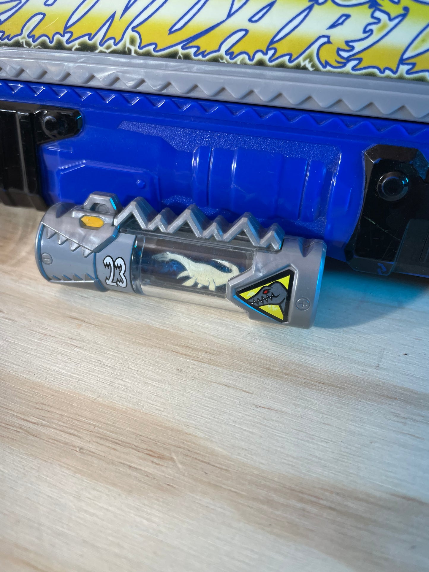 DX ZANDER THUNDER PTERA GOLD SABER - Dino Charge Kyoryuger - Power Rangers