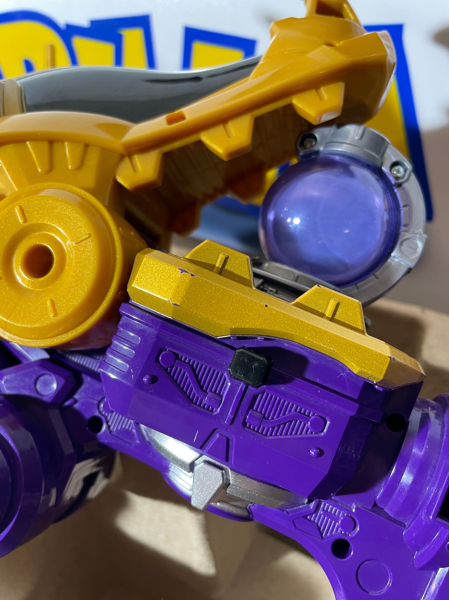 UCHU SENTAI KYURANGER DX BITING MORPHER GUN RYUTSUEIDER & RYU KYUTAMA - Power Rangers