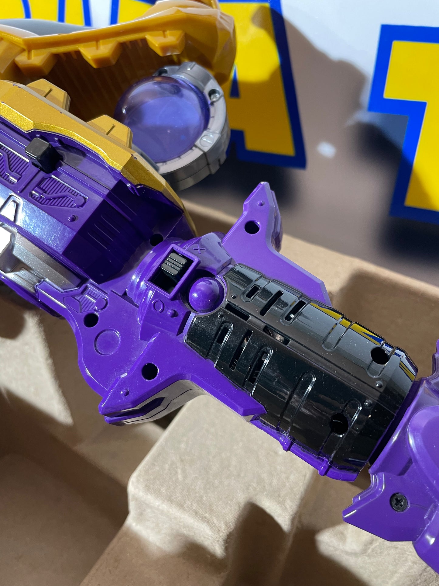 UCHU SENTAI KYURANGER DX BITING MORPHER GUN RYUTSUEIDER & RYU KYUTAMA - Power Rangers