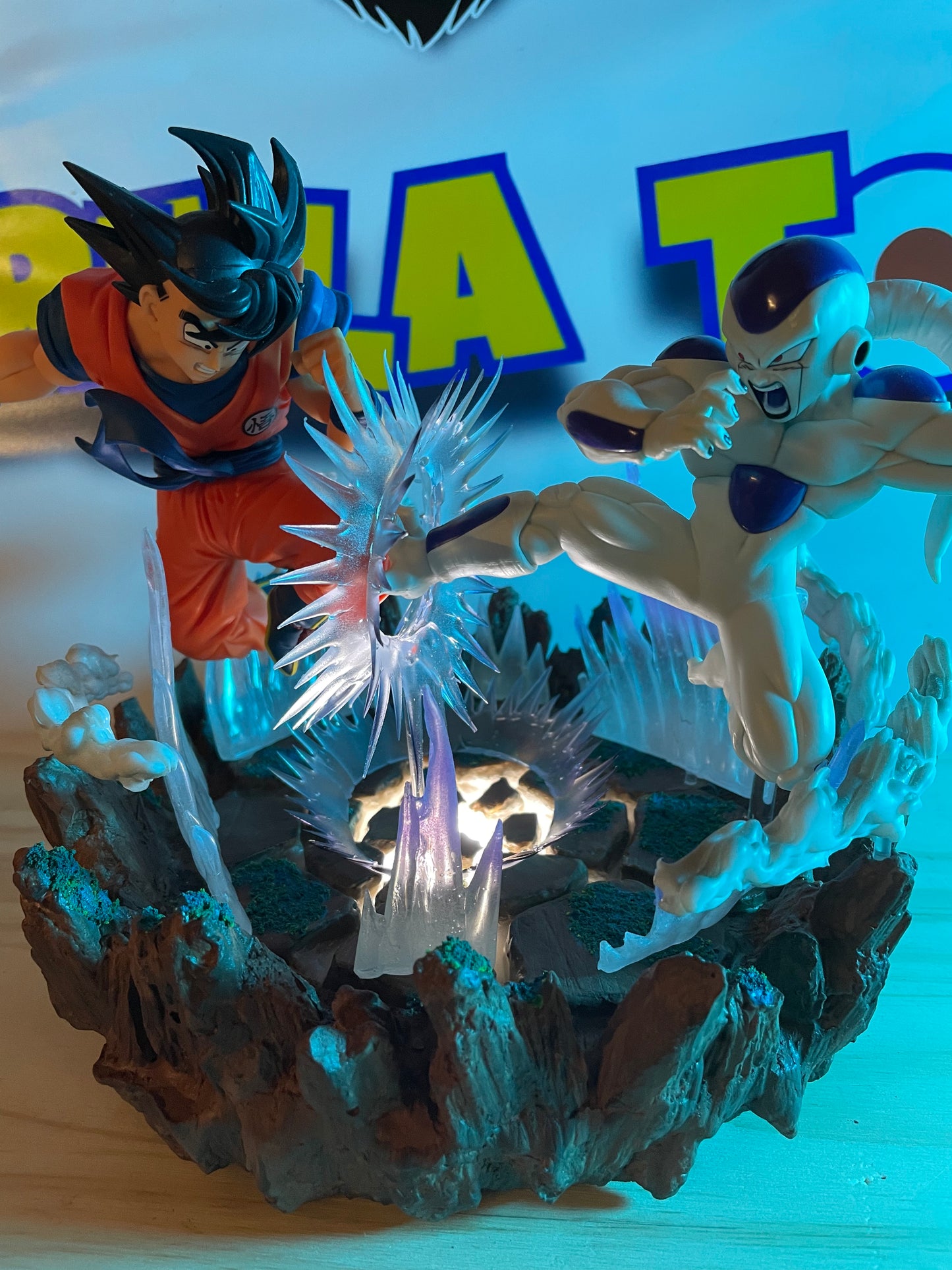DIORAMA CUSTOM GOKU VS FREEZER - Match Makers - Dragon Ball Z