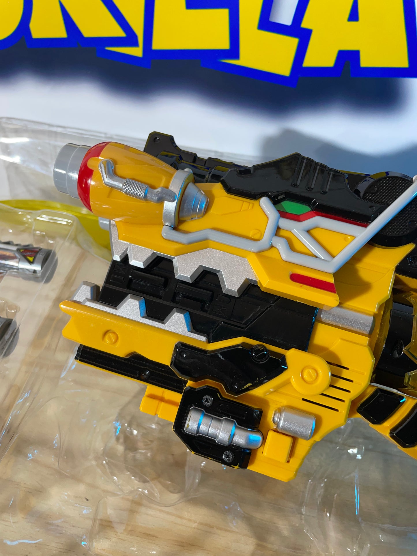 Kyoryuger DX T-Rex Gaburivolver & Dino Charge Gabrialibur Saber Morpher - Power Rangers