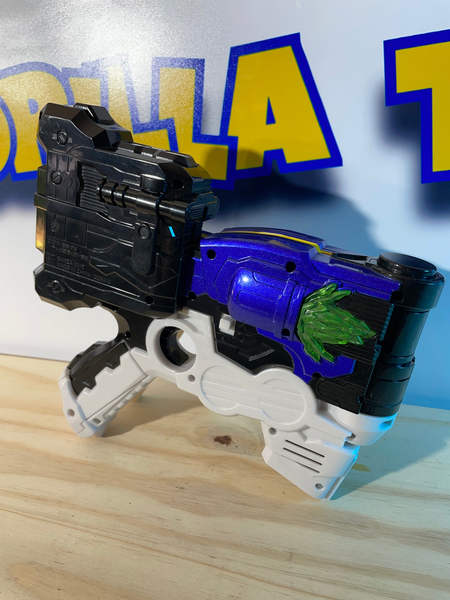 EX-AID DX GASHACON MAGNUM GUN - Masked Kamen Rider