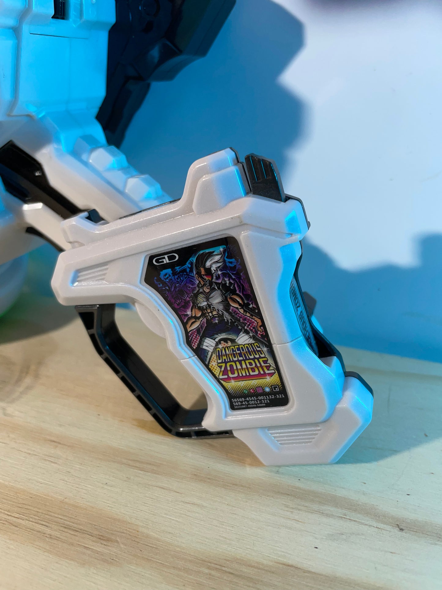 EX-AID DX GASHACON BREAKER - Masked Kamen Rider