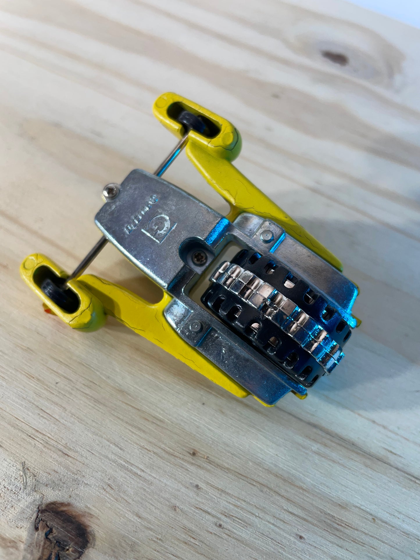 EIDAI POLYMER ROLLER YELLOW - Hurricane Polymar Series No.1 Grip - Popinica - Popy