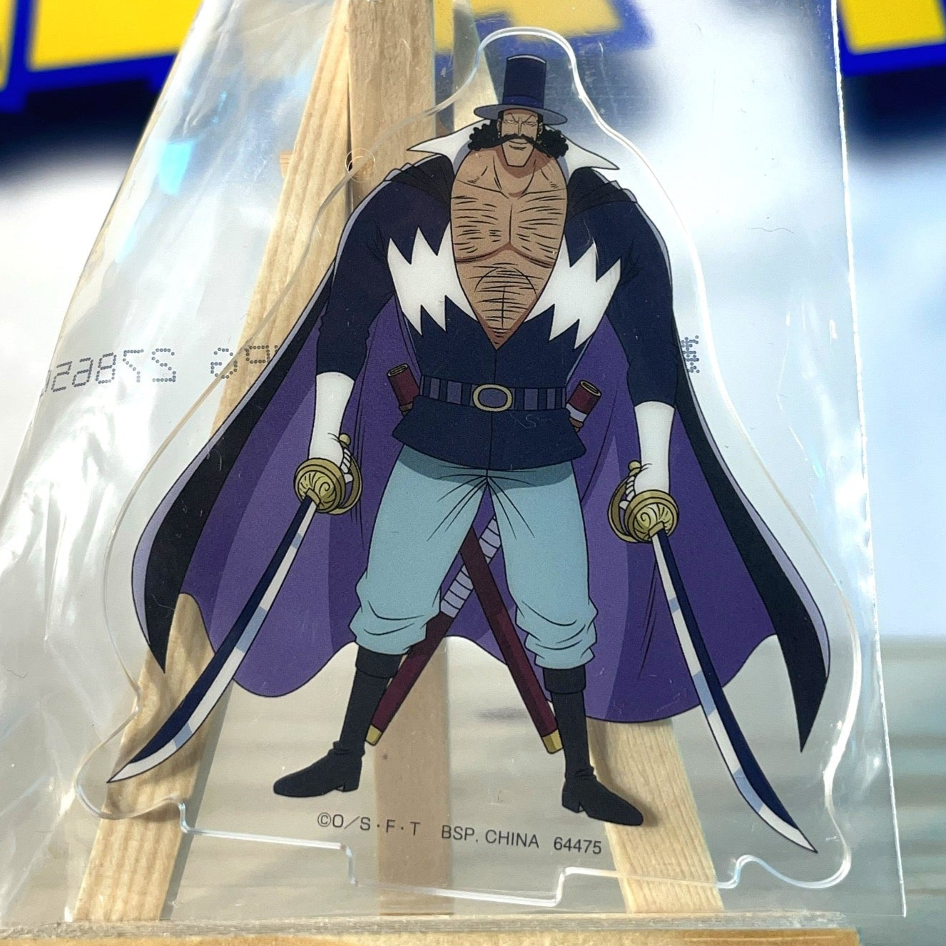 VISTA - Stand Acrylic - One Piece
