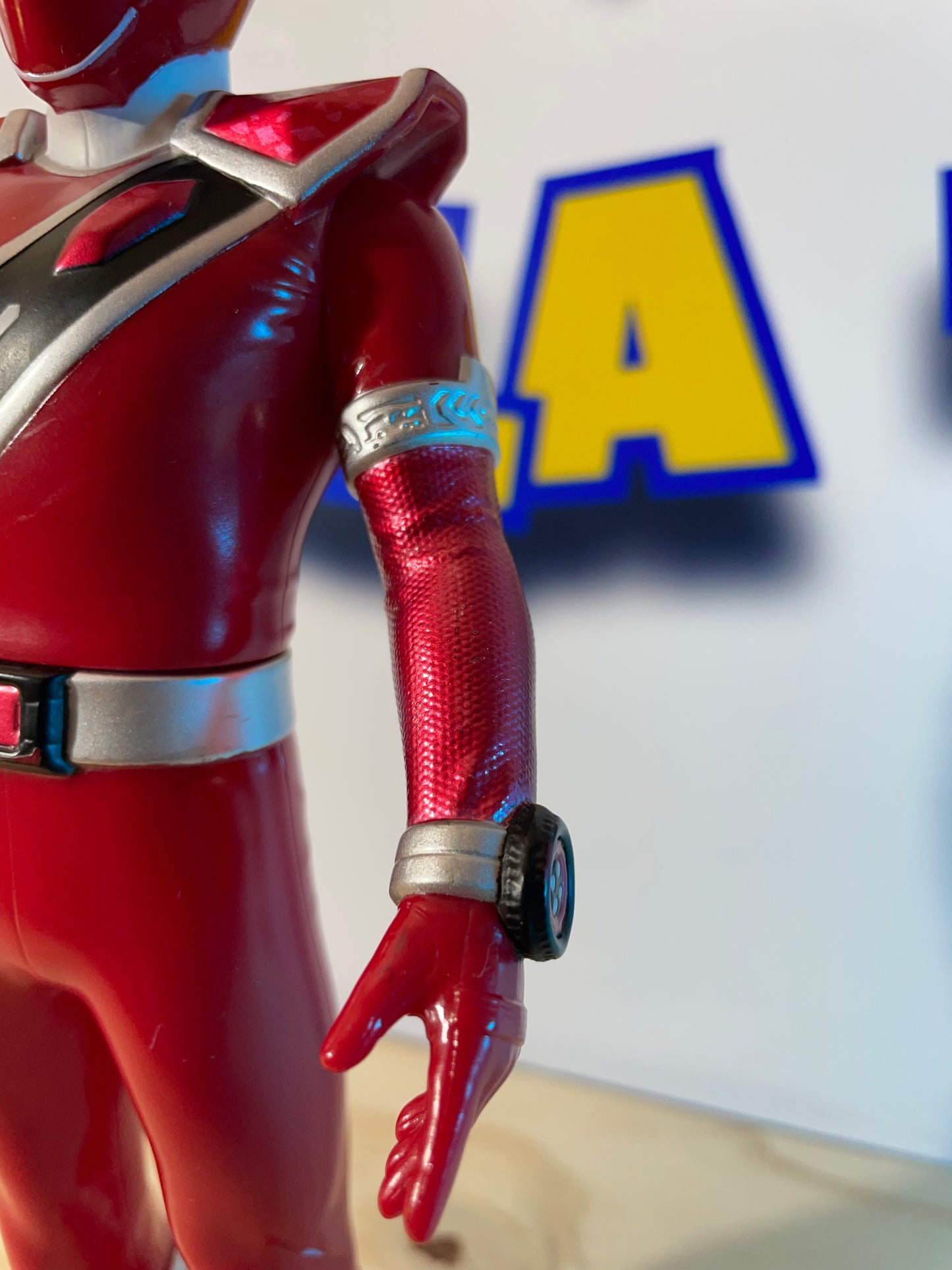 FIGURINE KIRAMAI RED - Uchu Sentai - Power Rangers