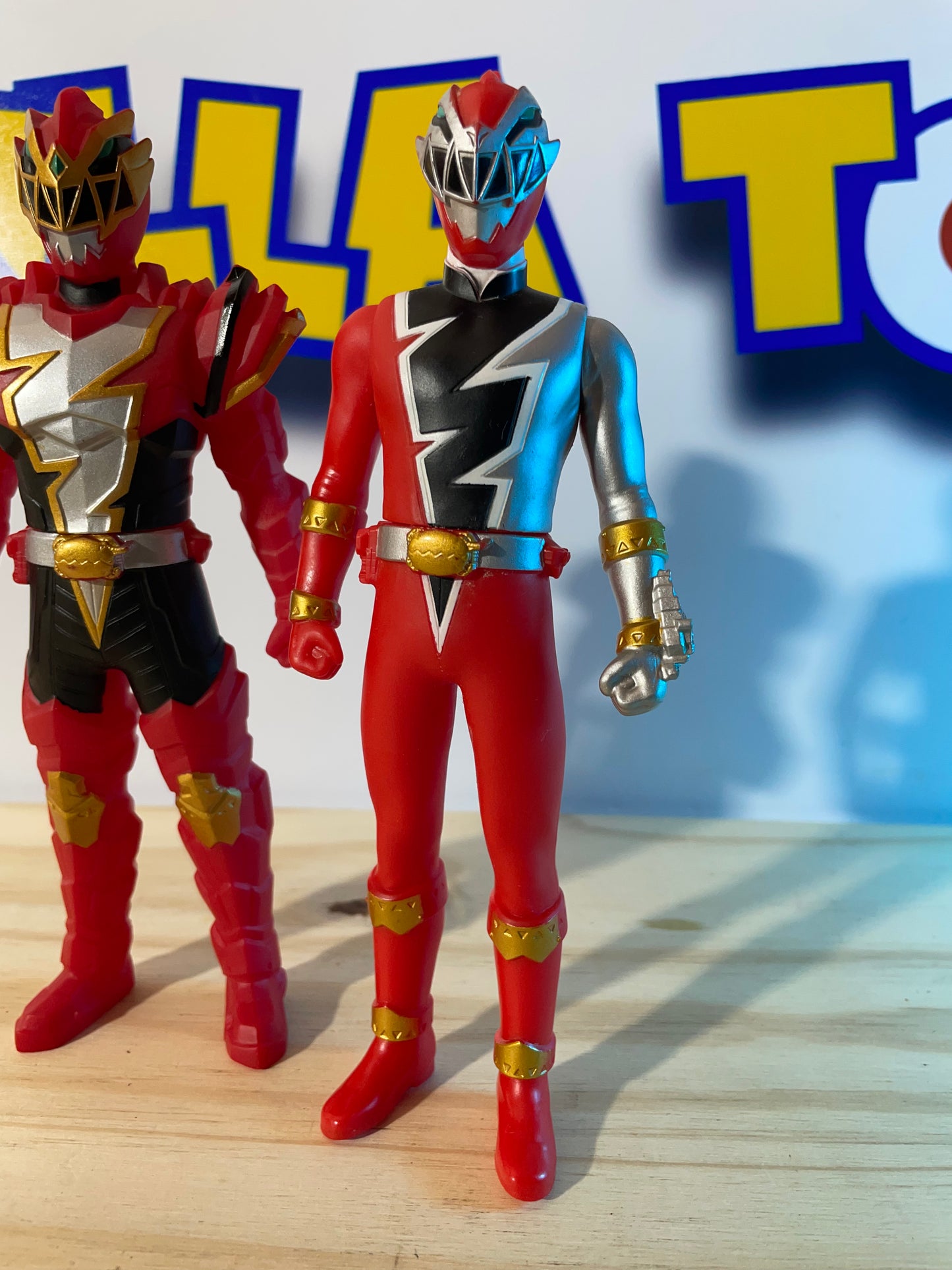 LOT DE FIGURINES - Power Rangers