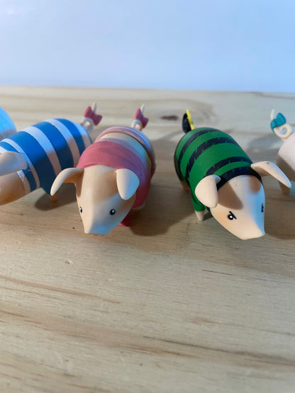 LOT 5 POOGIE PIG FIGURES - Monster Hunter