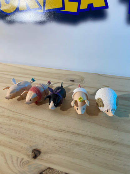 LOT 5 POOGIE PIG FIGURES (secret pig) - Monster Hunter