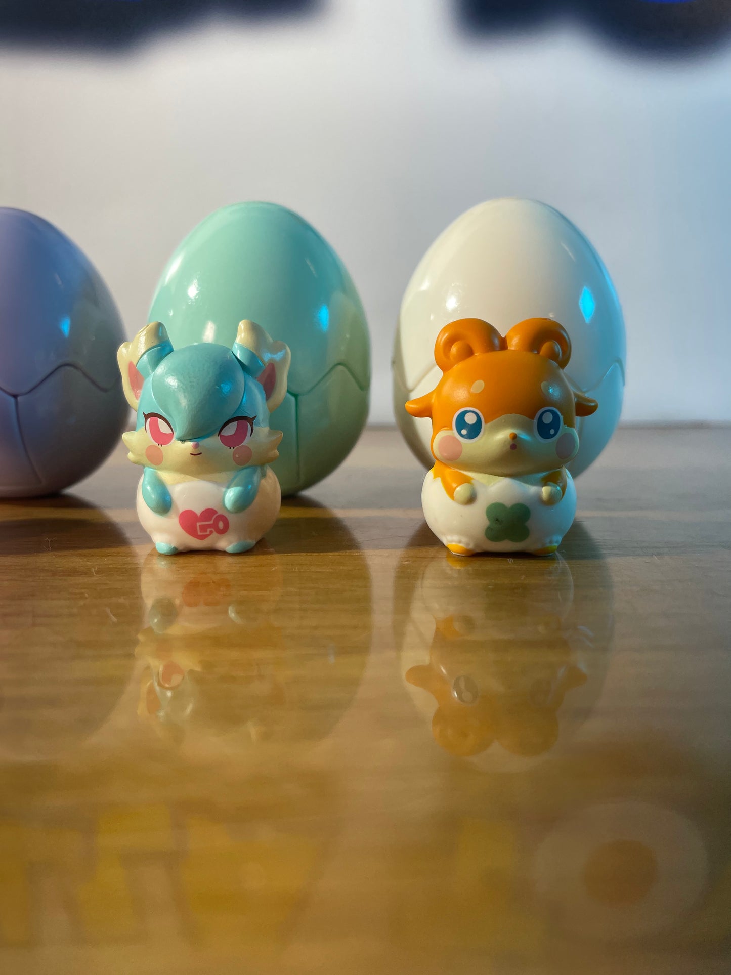 LOT 5 EGGS - Cocotoma Series Figures
