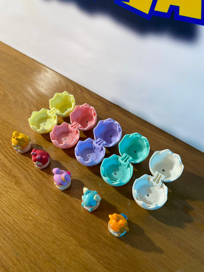 LOT 5 EGGS - Cocotoma Series Figures