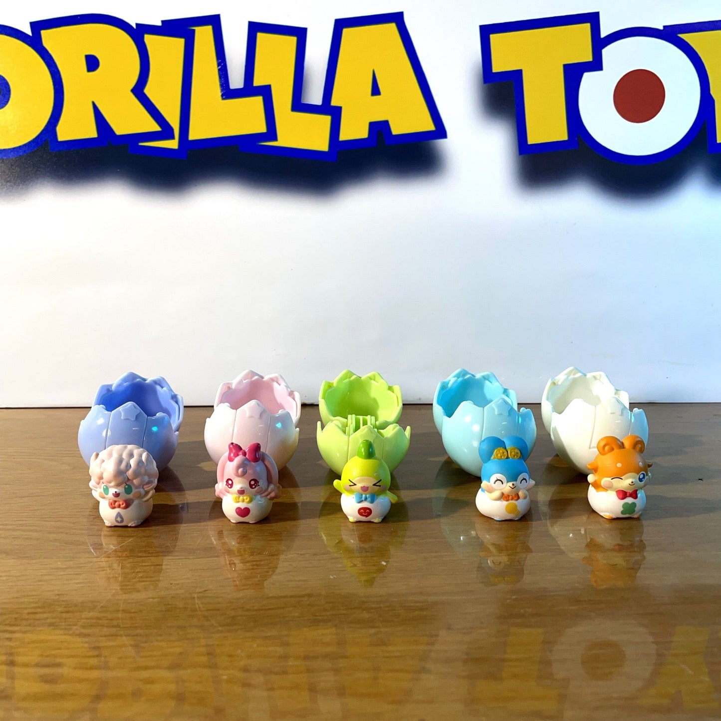 LOT 5 EGGS - Cocotoma Series Figures