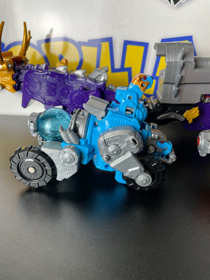 COSMIC FURY KYURANGER DX RYUTEIOH DRAGON MEGAZORD - Power Rangers