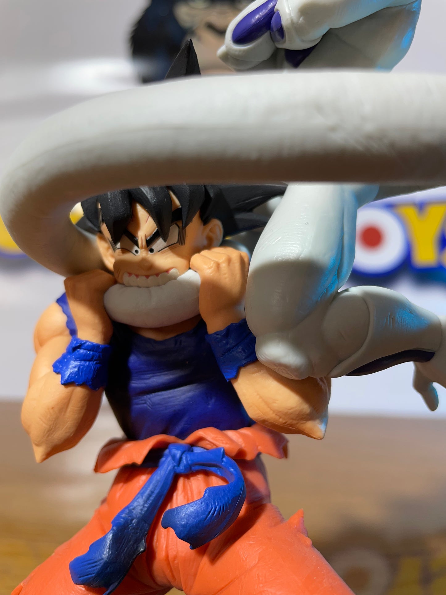 SON GOKU VS FREEZER - Ichiban Kuji C Prize - Dragon History - Dragon Ball Z