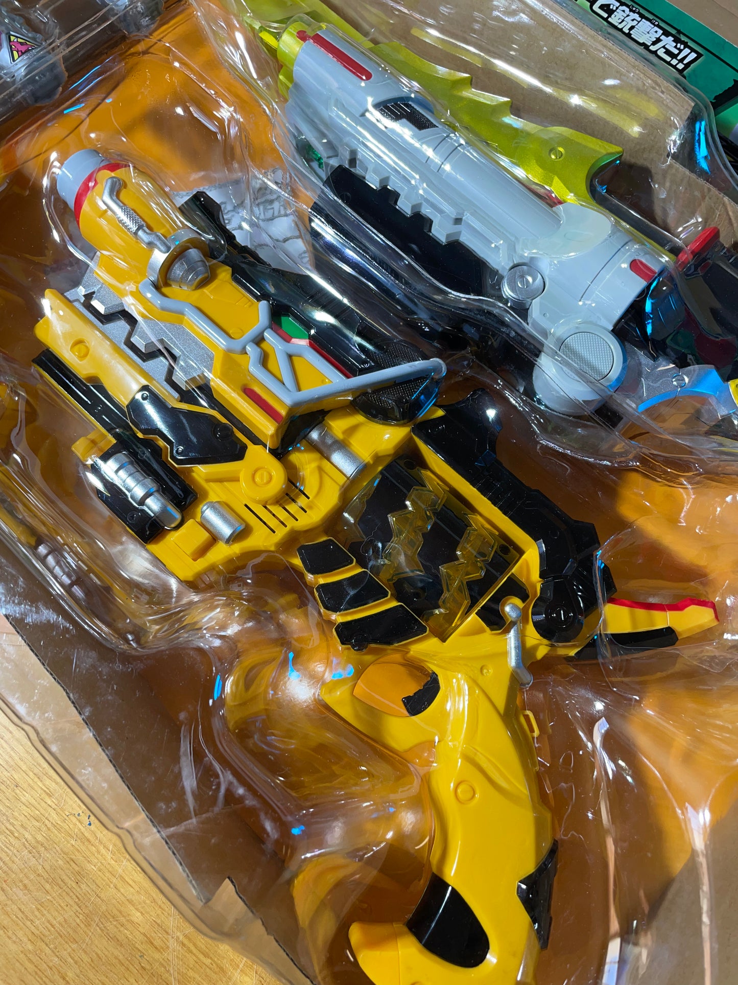 Kyoryuger DX T-Rex GABURIVOLVER & Dino Charge GABRIALIBUR Saber Morpher - Power Rangers