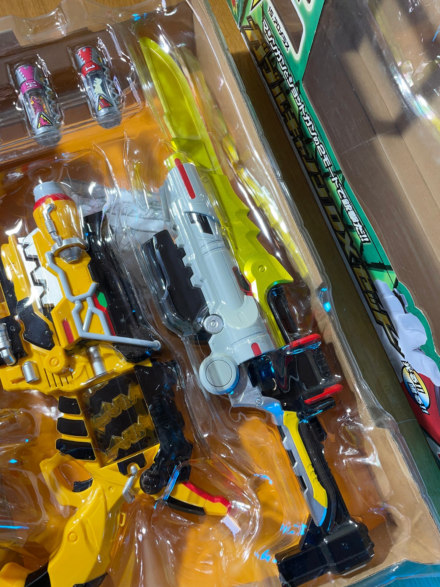 Kyoryuger DX T-Rex GABURIVOLVER & Dino Charge GABRIALIBUR Saber Morpher - Power Rangers