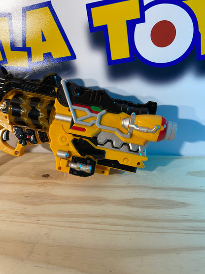 KYORYUGER DX T-REX GABURIVOLVER + 2x DINO CHARGE / ENERGEM  - Power Rangers