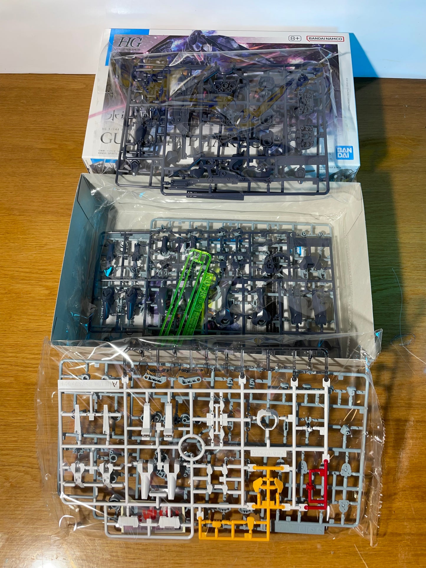 HG GUNDAM PHARACT - Model Kit Gunpla - Mobile Suit Gundam