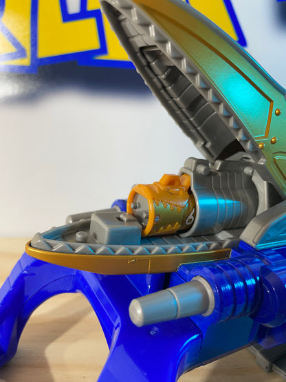 DX ZANDER THUNDER PTERA GOLD SHIELD - Dino Charge Kyoryuger - Power Rangers
