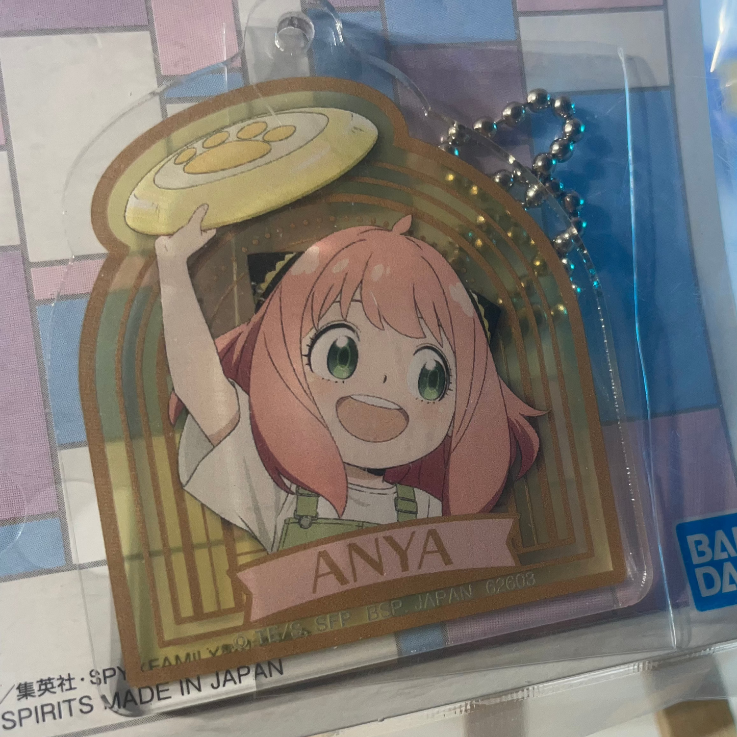 ANYA FORGER FRISBEE - Acrylic Keychain - Ichiban Kuji Prize H - Spy x Family