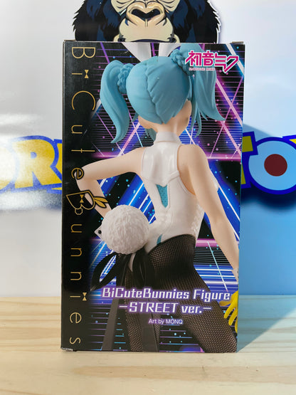 HATSUNE MIKU - Street Ver. Figure - BiCute Bunnies
