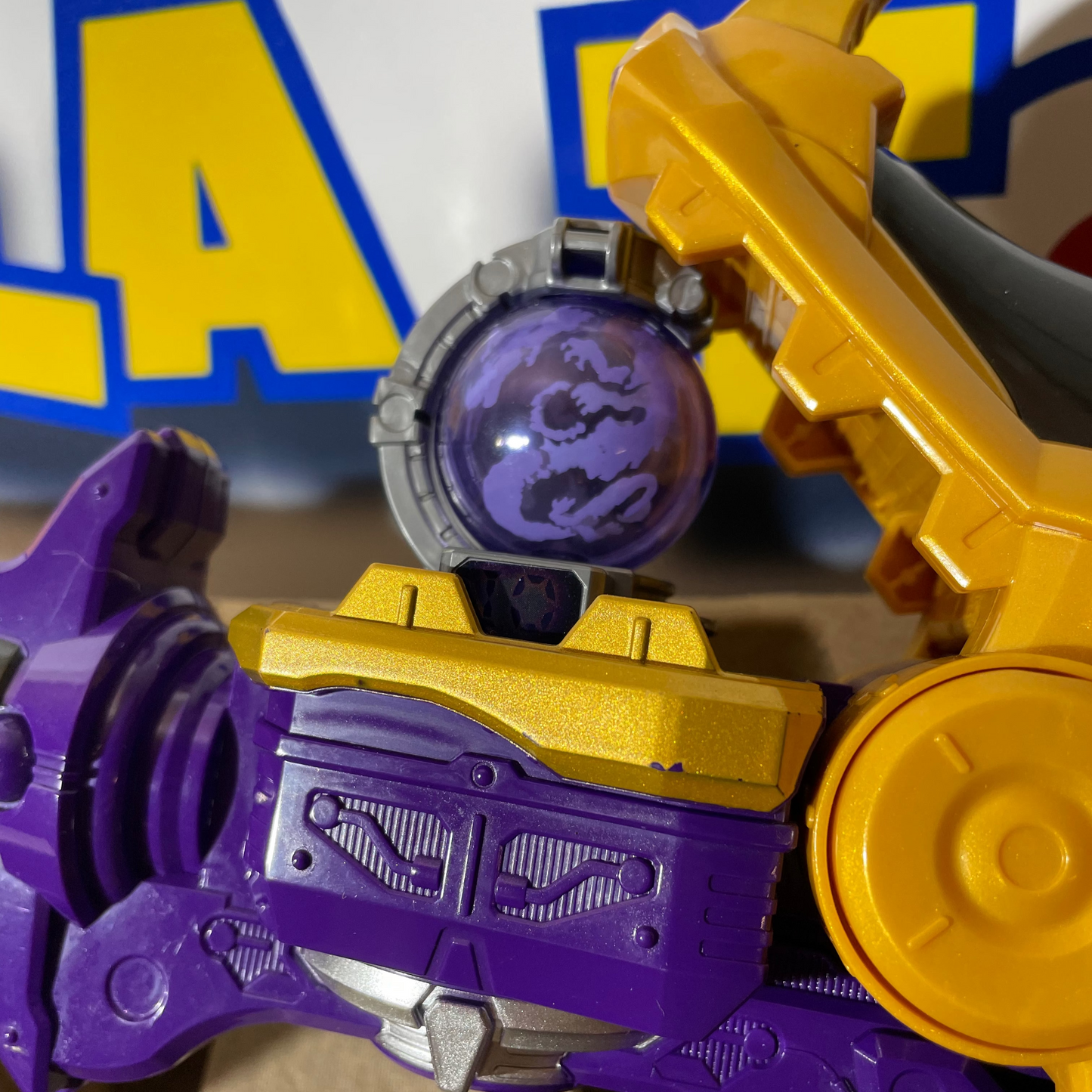 UCHU SENTAI KYURANGER DX BITING MORPHER GUN RYUTSUEIDER & RYU KYUTAMA - Power Rangers