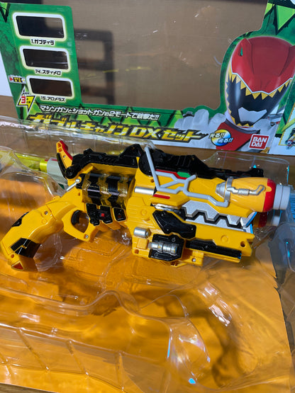 Kyoryuger DX T-Rex GABURIVOLVER & Dino Charge GABRIALIBUR Saber Morpher - Power Rangers