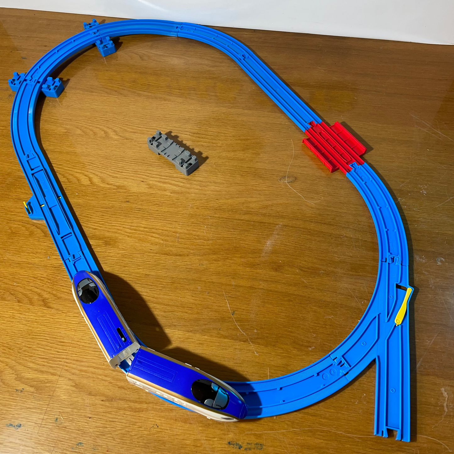 PLARAIL S-05 E7 SERIES - Shinkansen Kagayaki