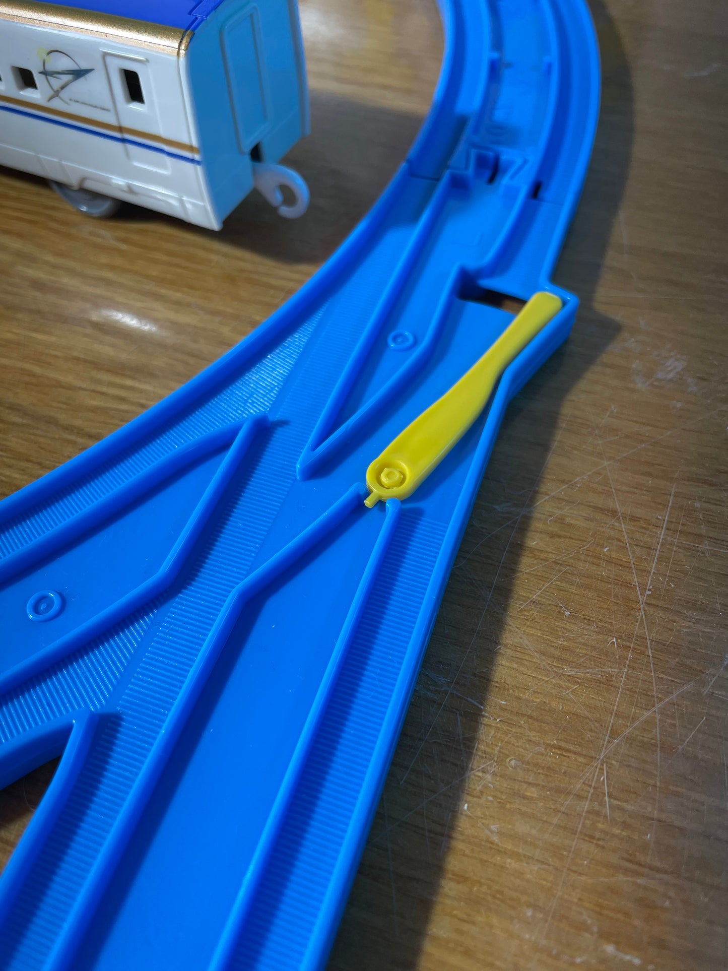 PLARAIL S-05 E7 SERIES - Shinkansen Kagayaki
