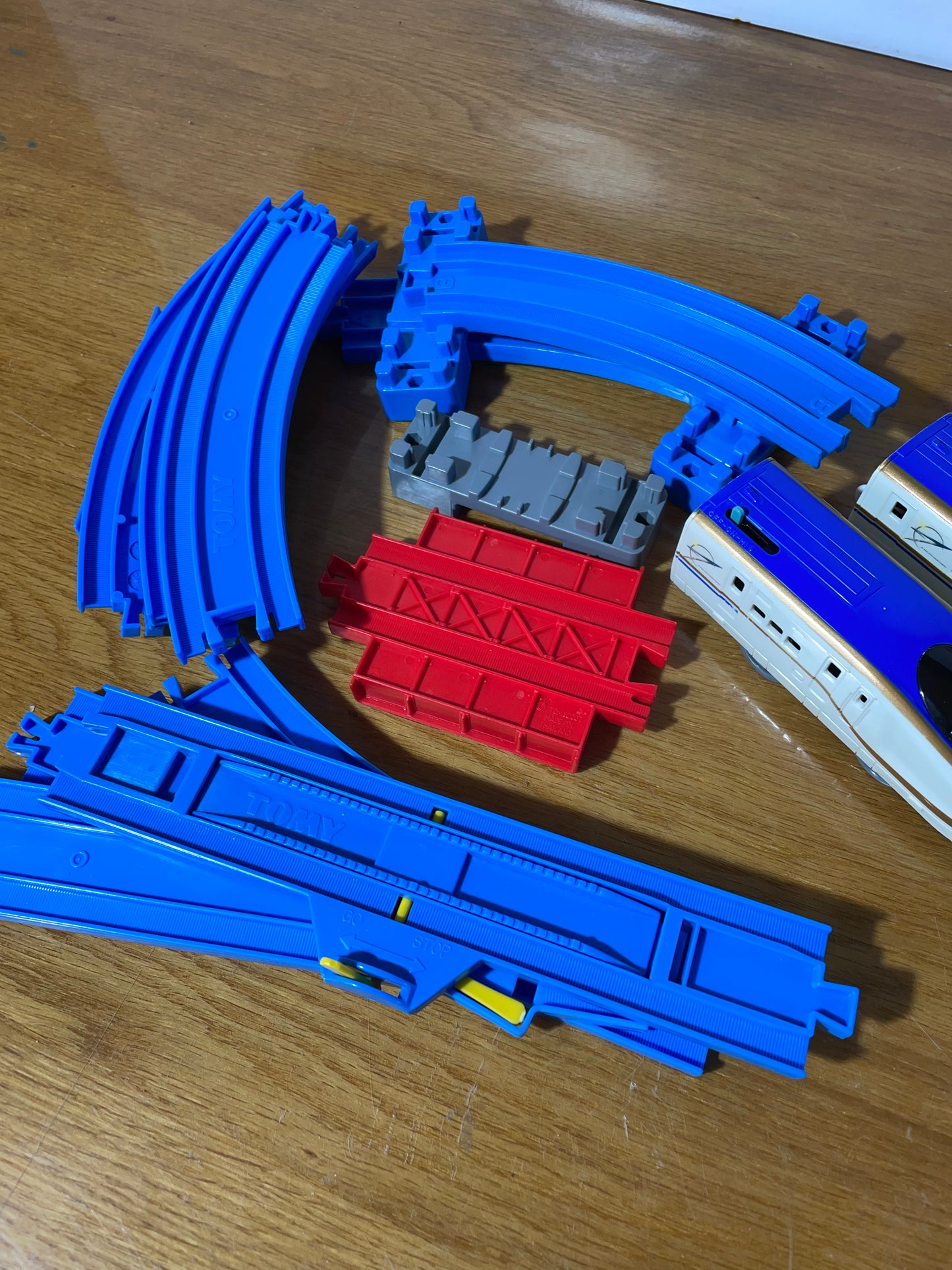 PLARAIL S-05 E7 SERIES - Shinkansen Kagayaki