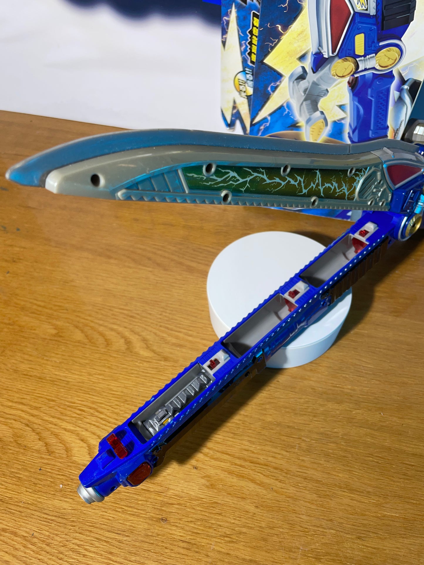 DX ZANDER THUNDER PTERA GOLD SABER - Dino Charge Kyoryuger - Power Rangers