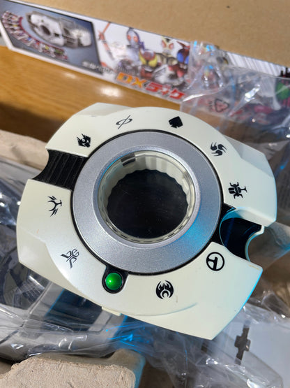 DX DECADRIVER - Henshin Belt Decade CSM - Kamen Rider