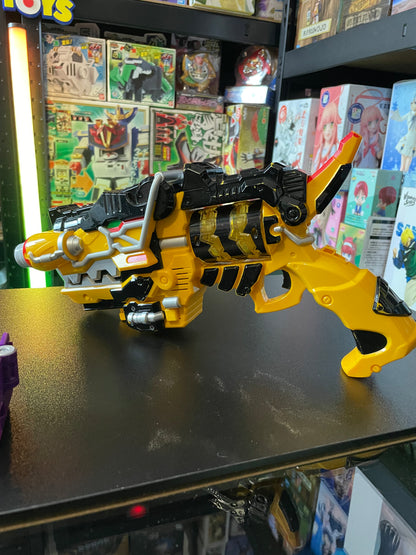 Lot KYORYUGER - Yann