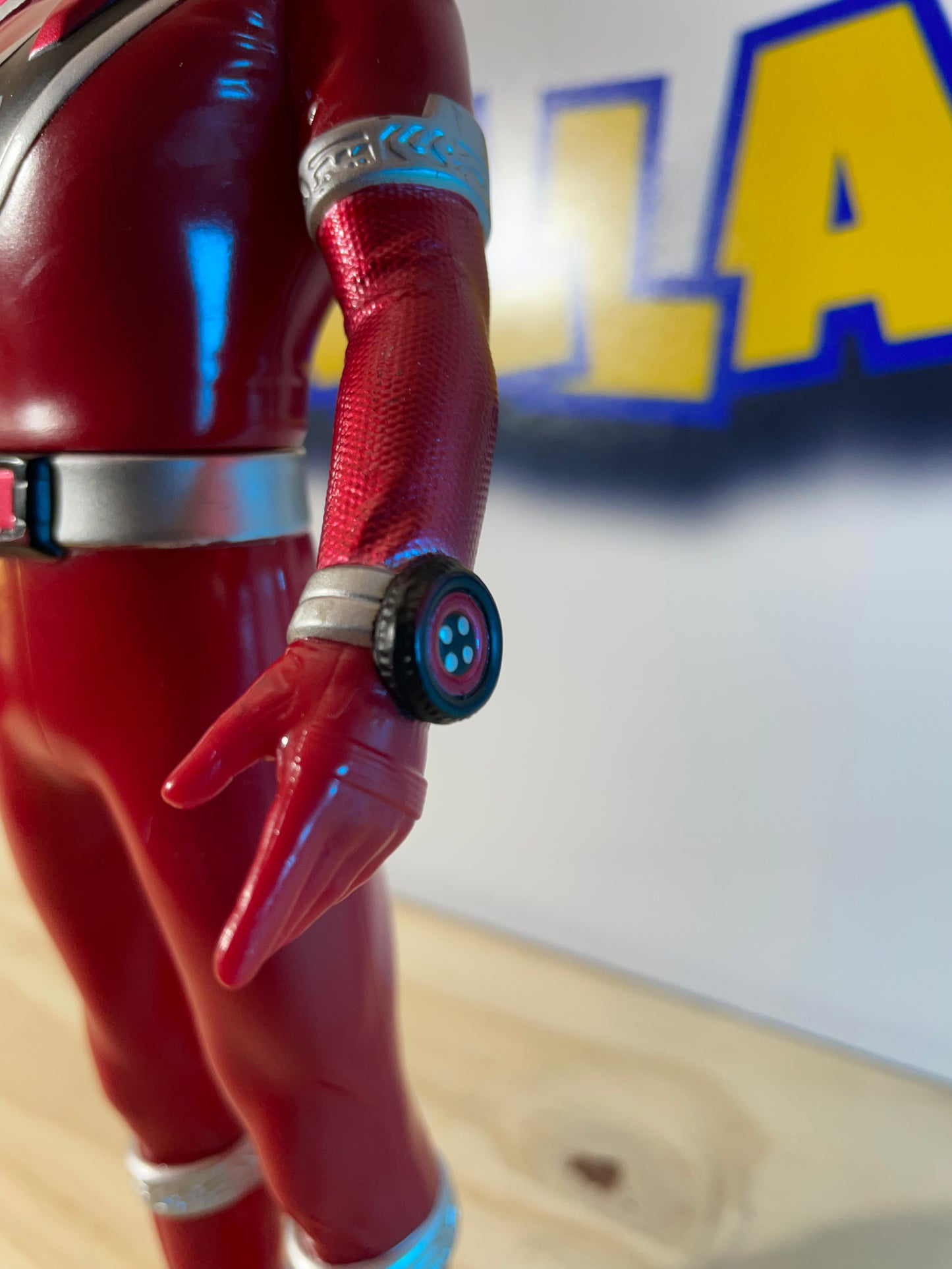 FIGURINE KIRAMAI RED - Uchu Sentai - Power Rangers