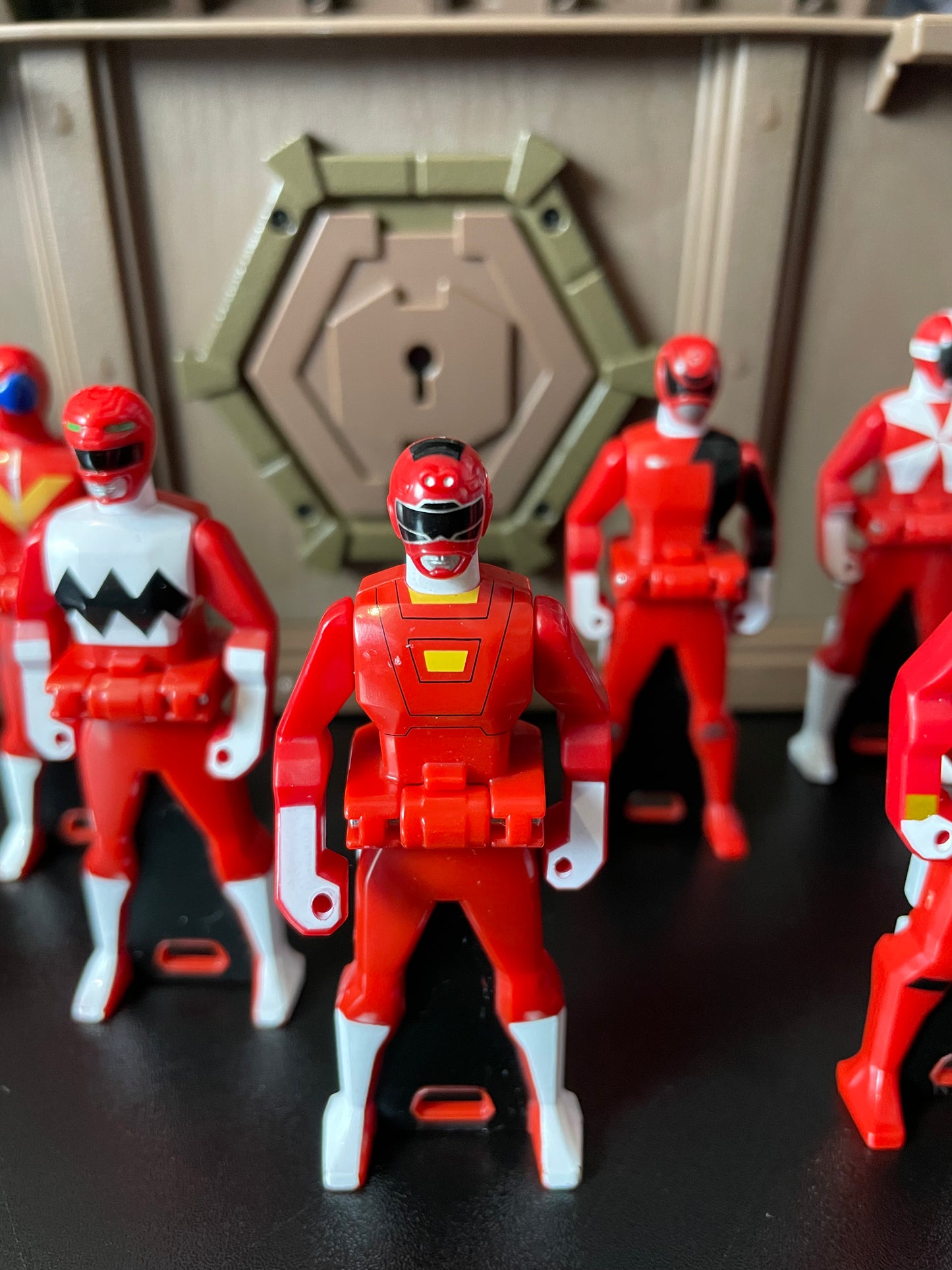 TREASURE BOX & RANGER KEYS - Super Megaforce Gokaiger - Power Rangers