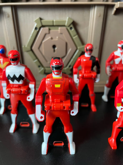 TREASURE BOX & RANGER KEYS - Super Megaforce Gokaiger - Power Rangers