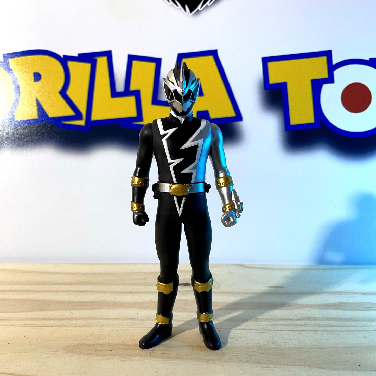 FIGURINE DINO FURY BLACK - Uchu Sentai - Power Rangers